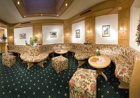 אישגל Hotel Persura מראה חיצוני תמונה