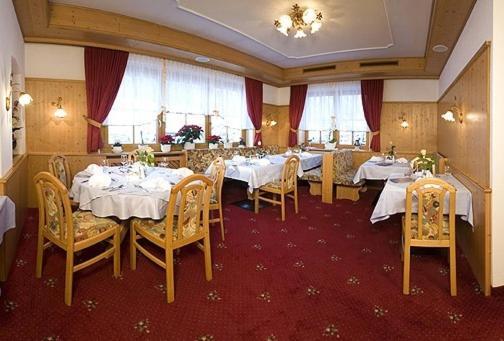 אישגל Hotel Persura מראה חיצוני תמונה